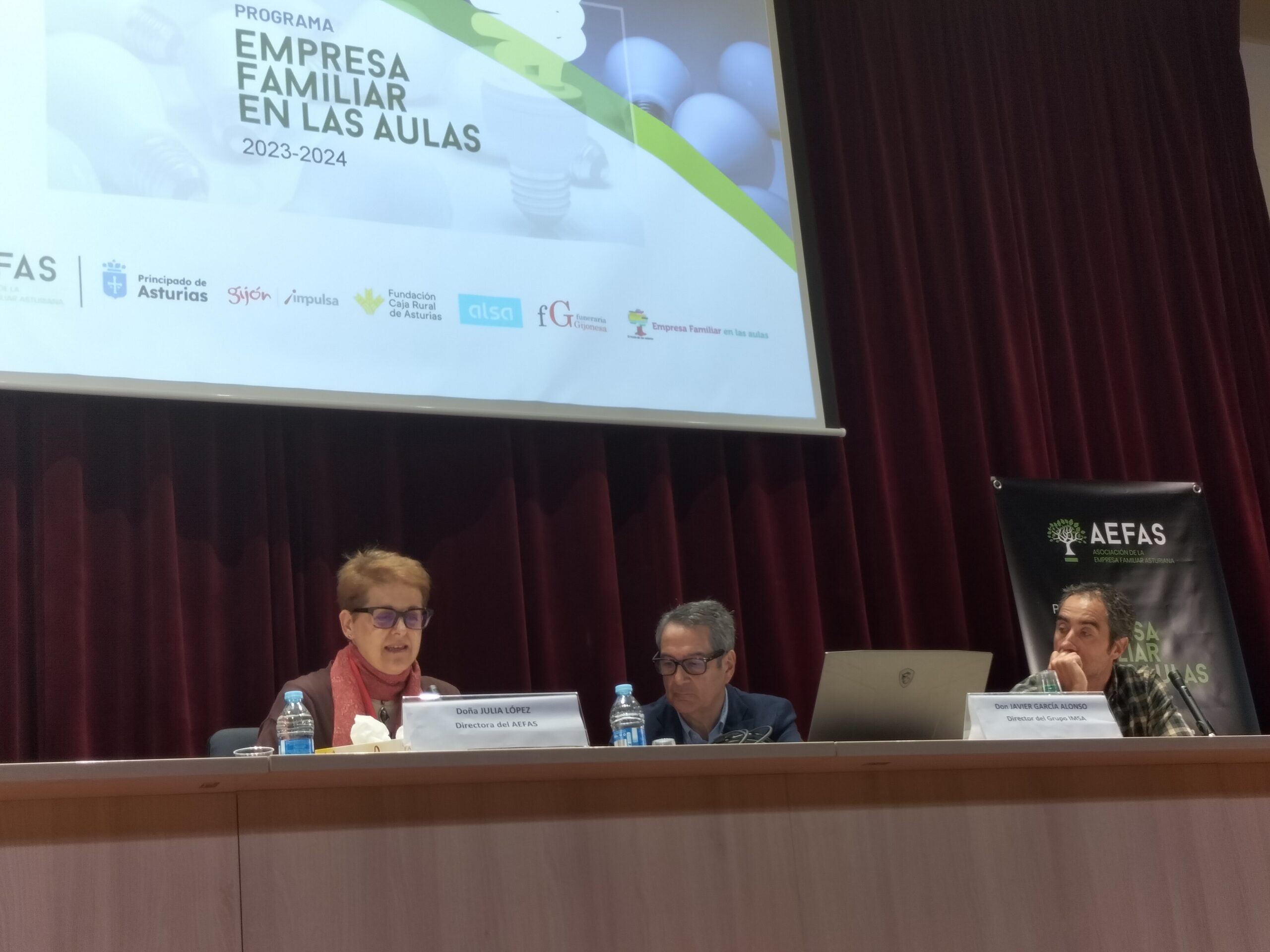 CHARLA «CRECIMIENTO DE LA EMPRESA FAMILIAR»