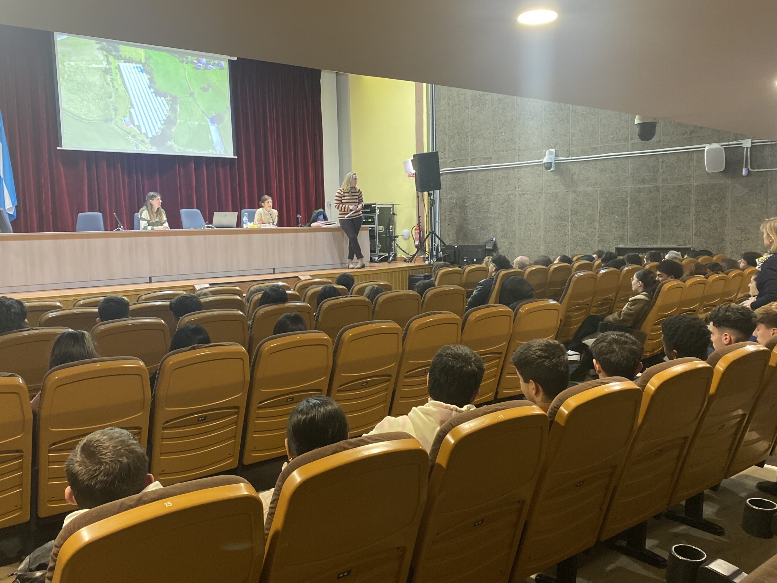 «EMPRENDIMIENTO FEMENINO»