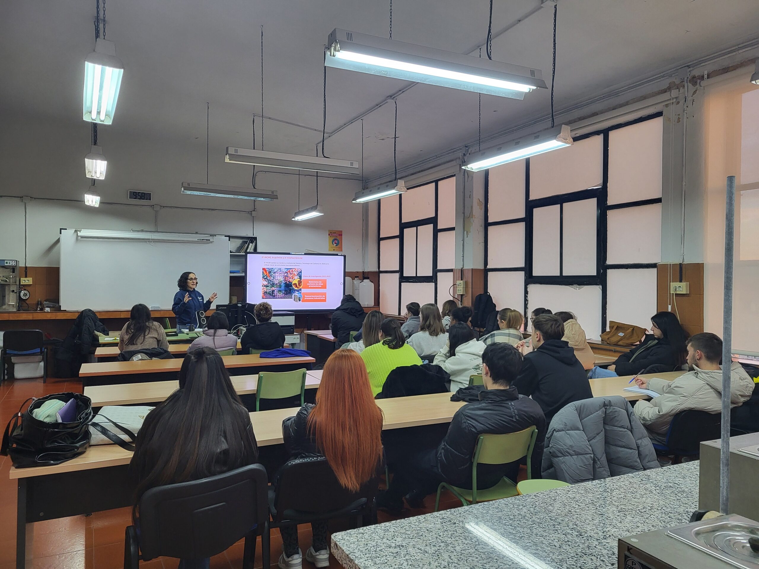 CHARLA «CONTAMINANTES EMERGENTES EN EL AGUA»