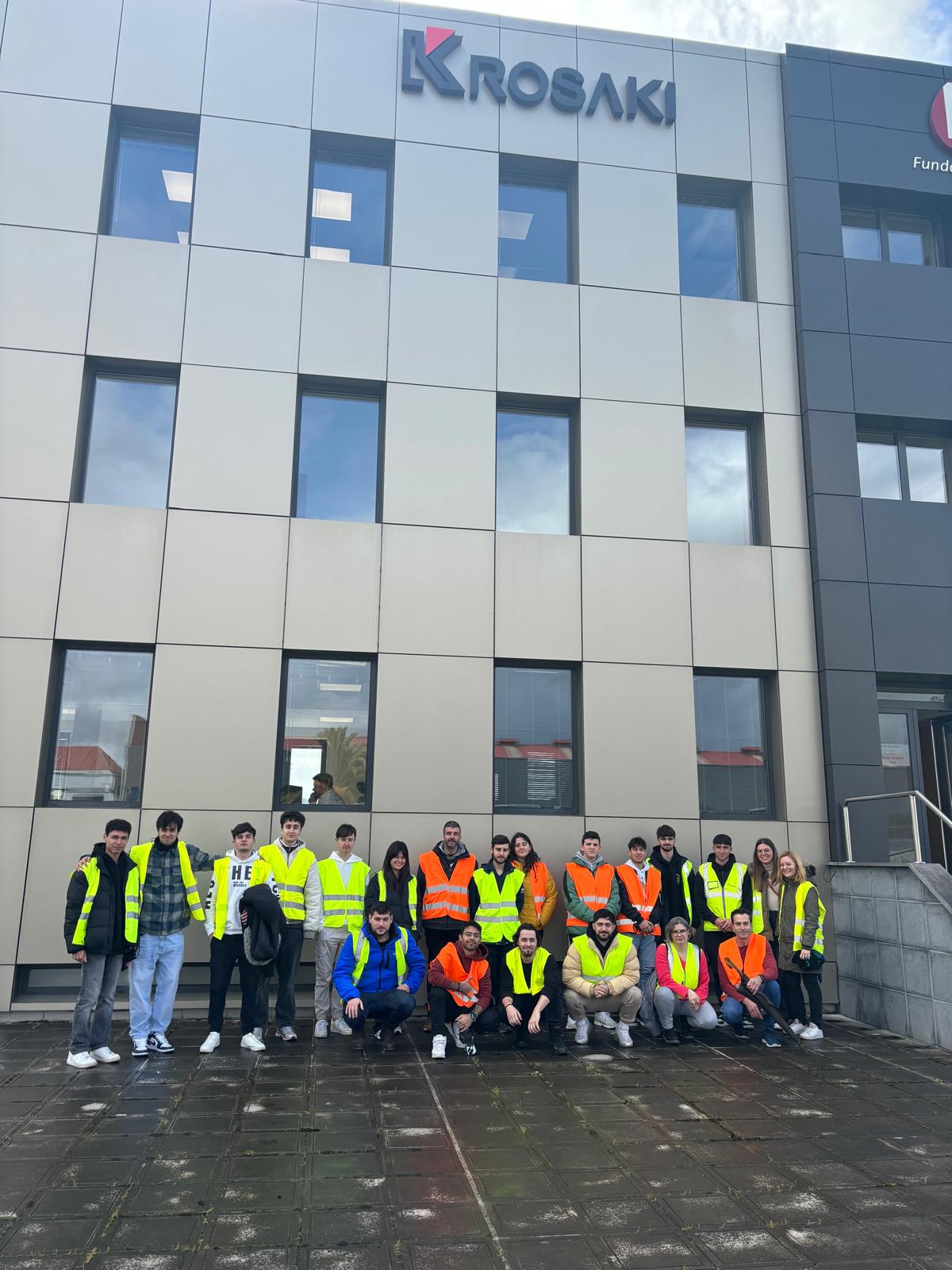 VISITA A REFRACTARIA SAU